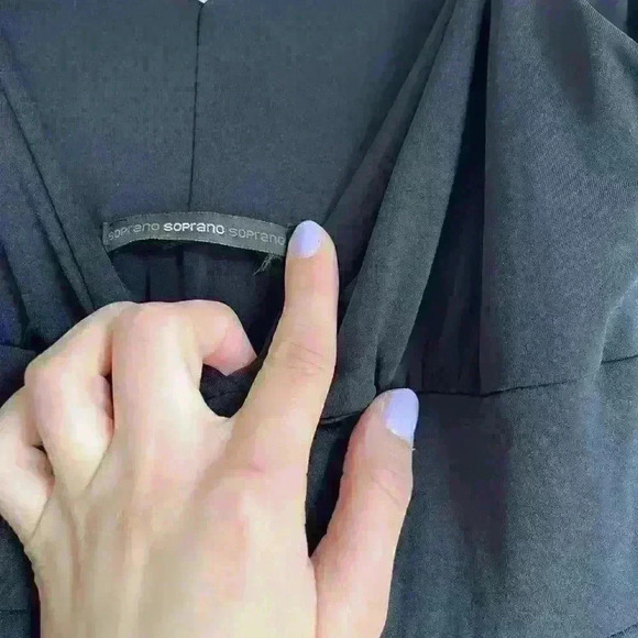 Saprano Black Dress - Picture 3 of 3